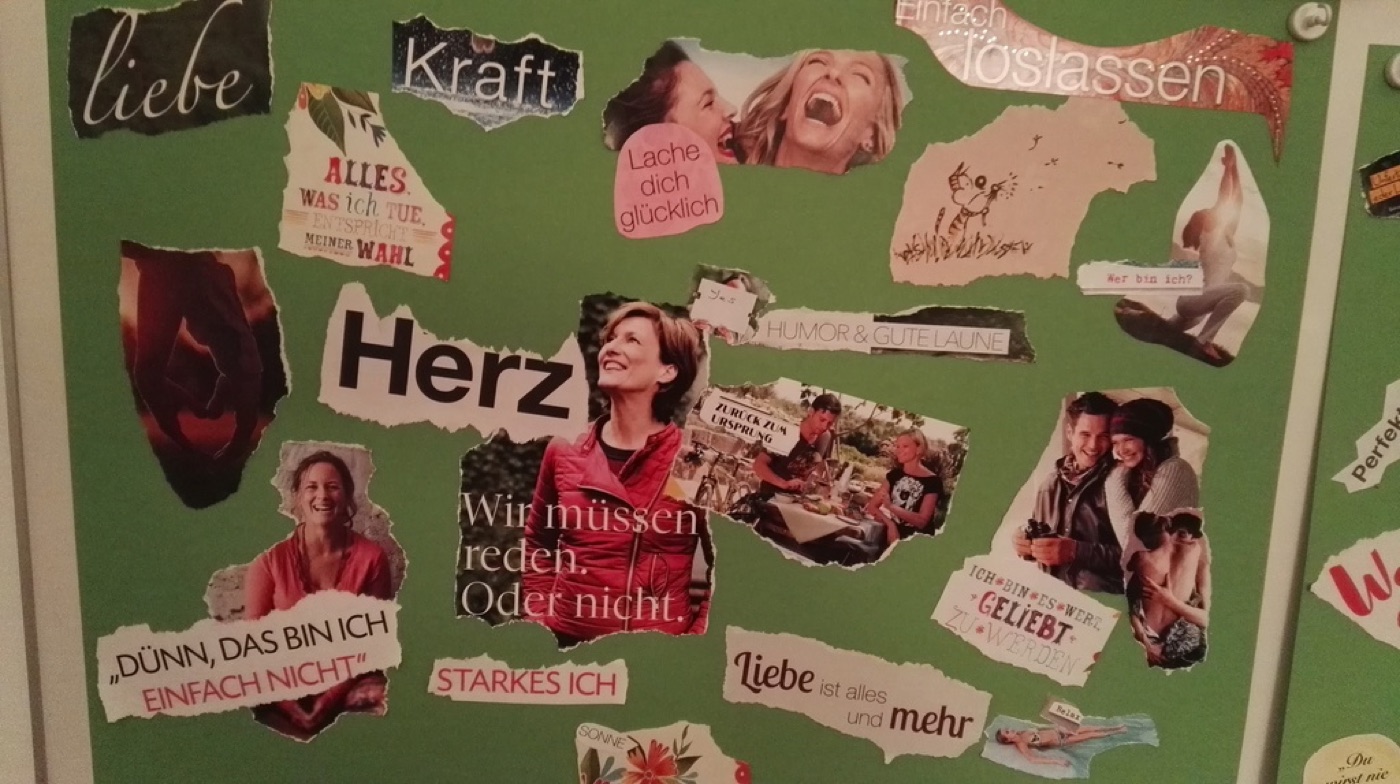 Visionboard mit Collagen aus einem Workshop
